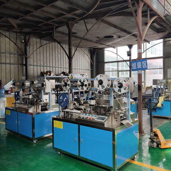 膏藥滴注成型線(xiàn)